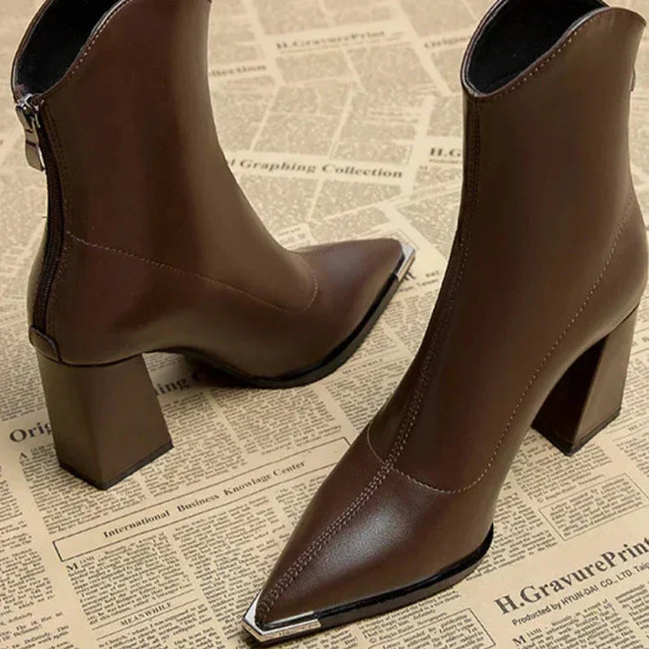 Amarra | Leather Heels